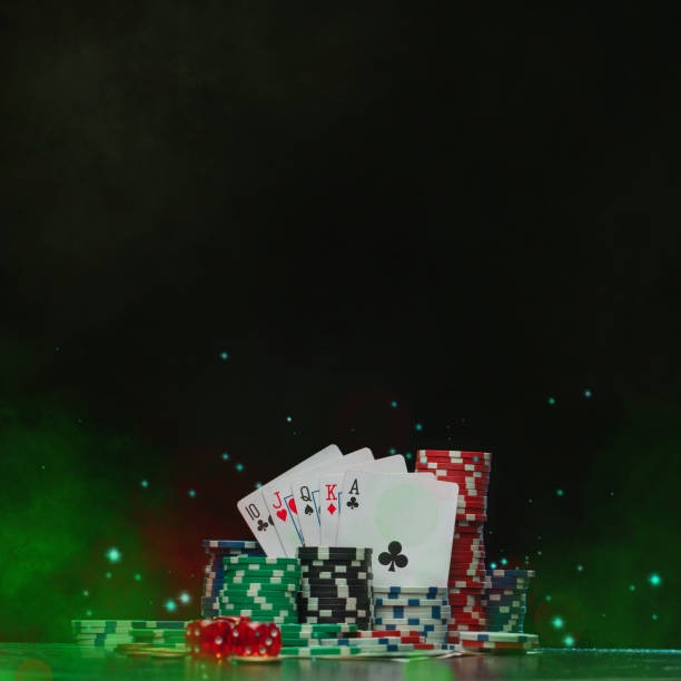 Wolf Gold slot game interface showing five reels with wolf and gold symbols